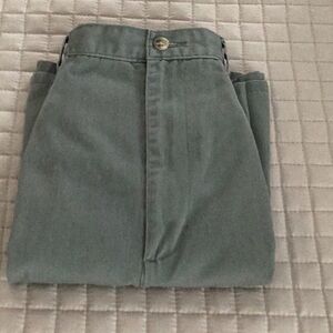 Men’s green shorts size 36